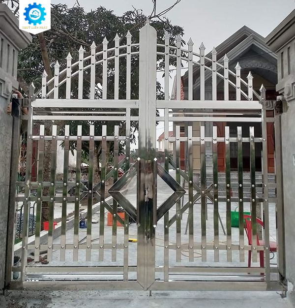Cửa Cổng Inox – ảnh 2
